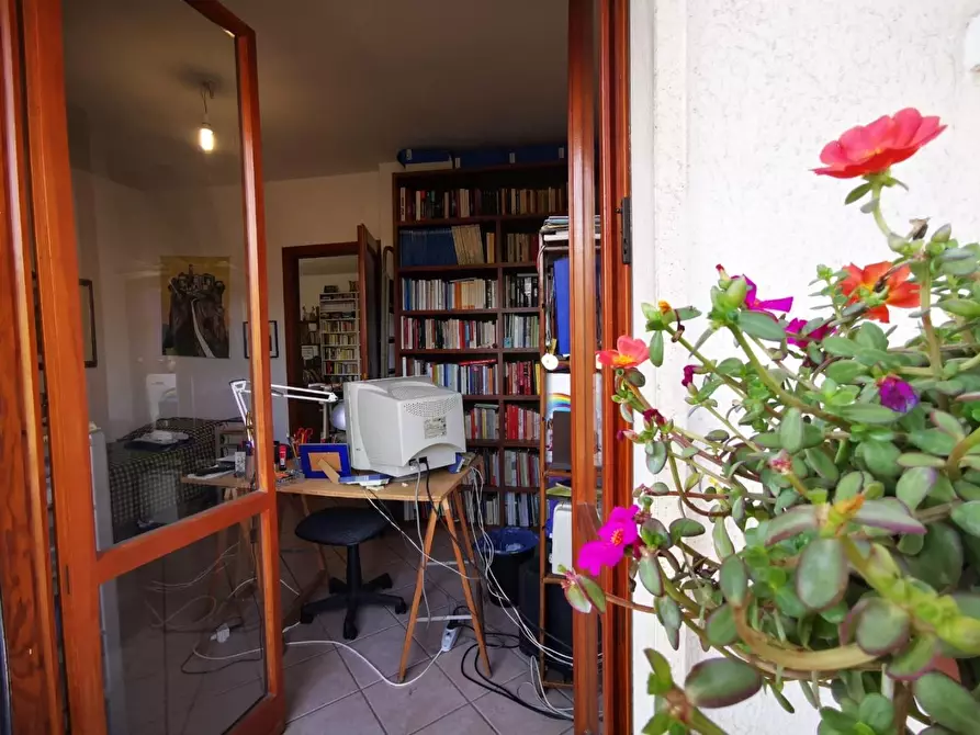 Immagine 27 di Appartamento in vendita  a Cascina