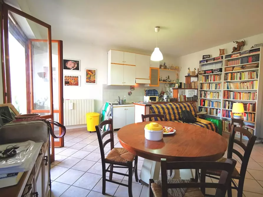 Immagine 9 di Appartamento in vendita  a Cascina