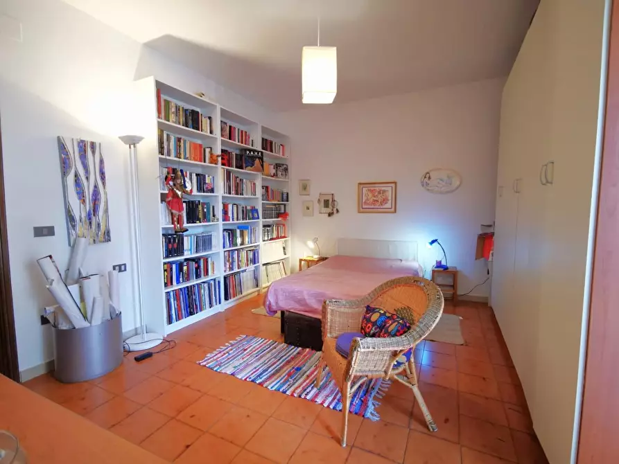 Immagine 40 di Appartamento in vendita  a Cascina