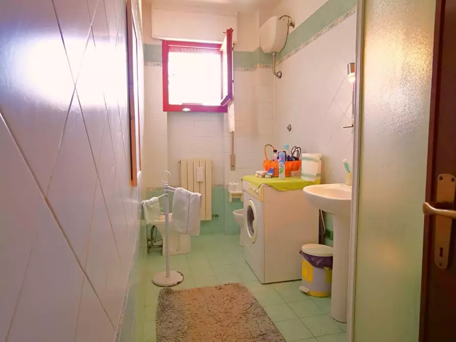 Immagine 43 di Appartamento in vendita  a Cascina