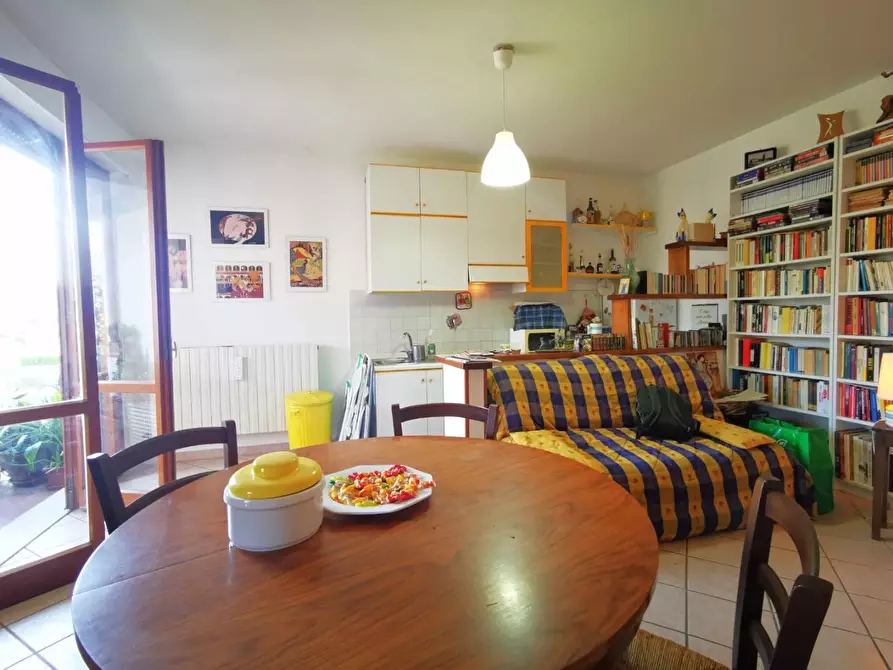 Immagine 4 di Appartamento in vendita  a Cascina