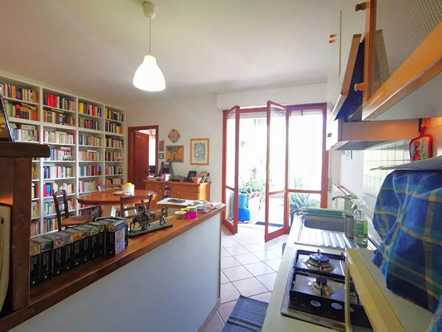 Immagine 17 di Appartamento in vendita  a Cascina