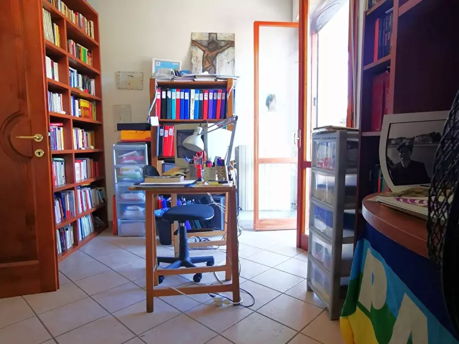 Immagine 25 di Appartamento in vendita  a Cascina