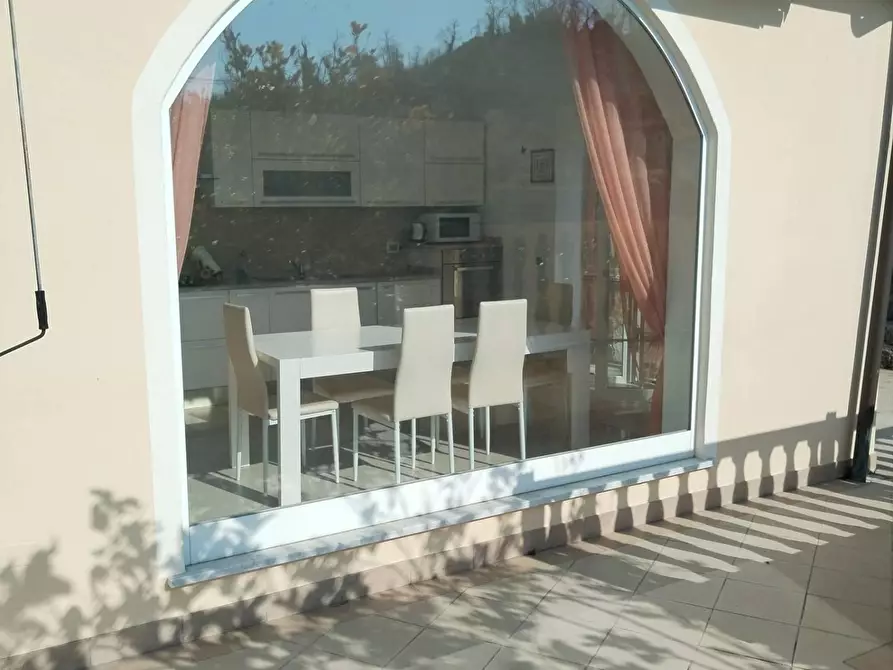 Immagine 20 di Villa in vendita  a Carrara