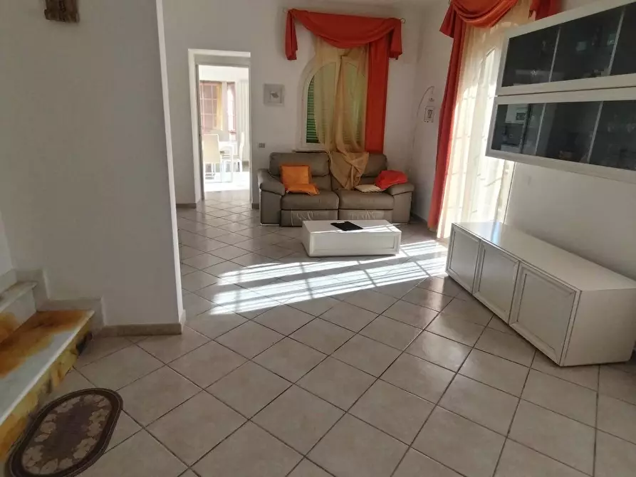 Immagine 33 di Villa in vendita  a Carrara
