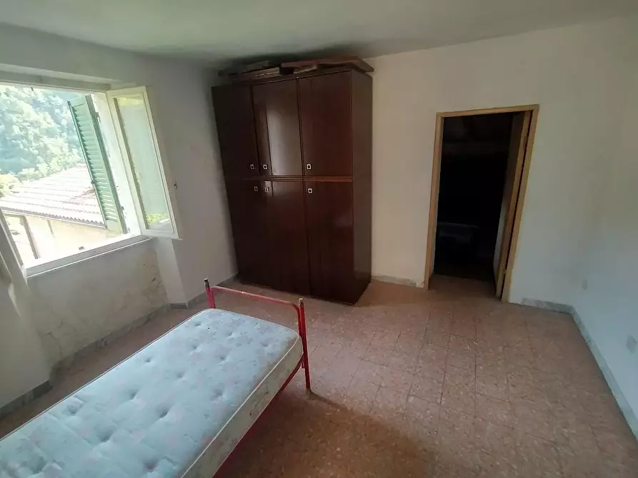 Immagine 18 di Casa semindipendente in vendita  a Massa