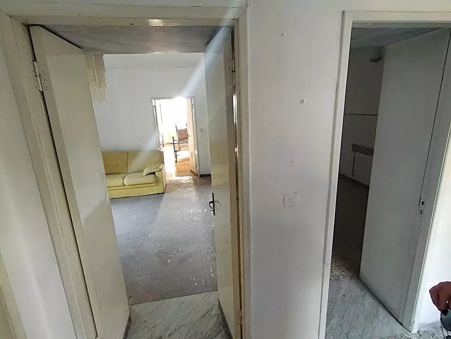 Immagine 23 di Casa semindipendente in vendita  a Massa