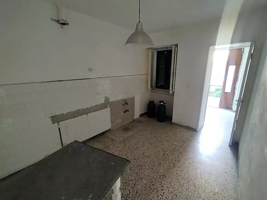 Immagine 14 di Casa semindipendente in vendita  a Massa