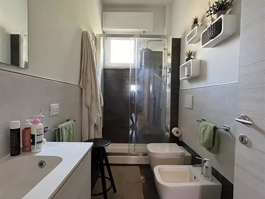 Immagine 15 di Appartamento in vendita  a Massa