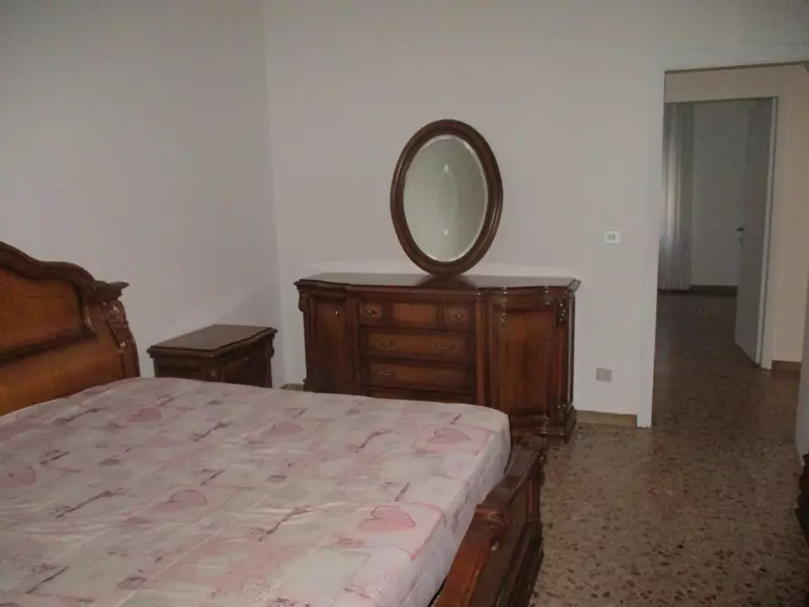 Immagine 15 di Appartamento in vendita  a Pontedera