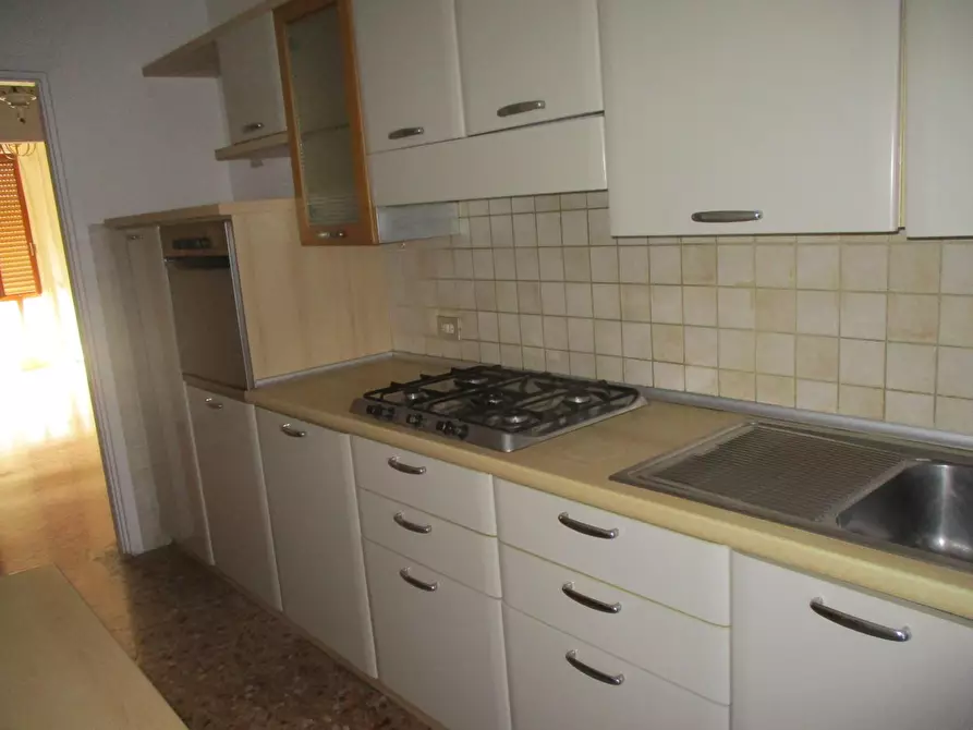 Immagine 2 di Appartamento in vendita  a Pontedera