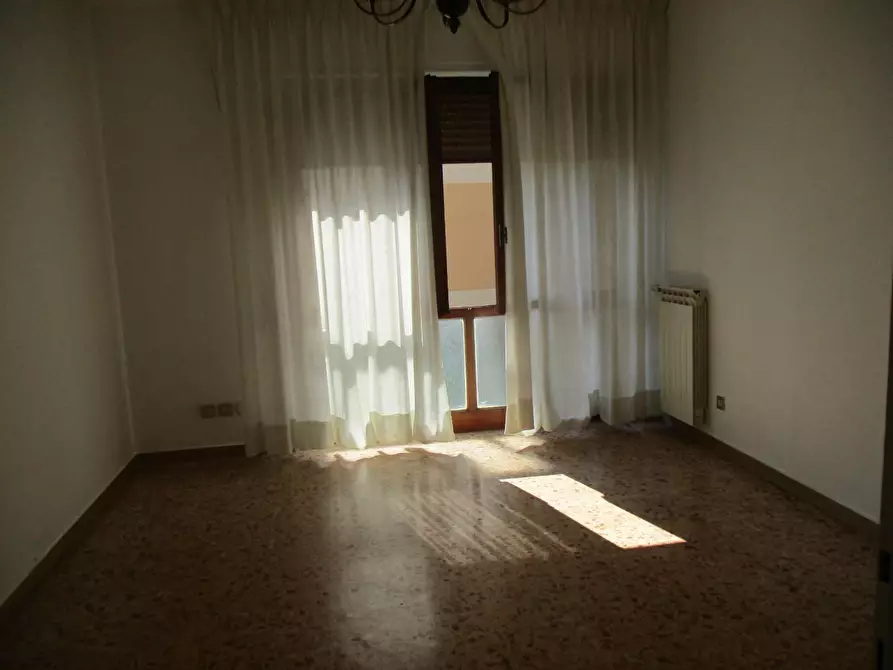 Immagine 5 di Appartamento in vendita  a Pontedera