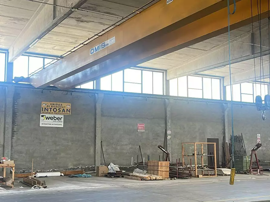 Immagine 4 di Capannone industriale in vendita  a Calcinaia