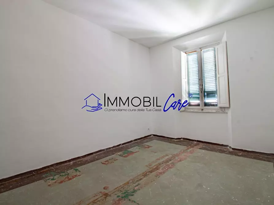 Immagine 14 di Appartamento in vendita  a Livorno