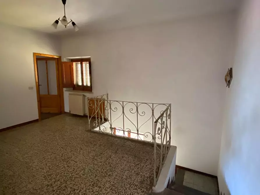 Immagine 12 di Casa colonica in vendita  a Coreglia Antelminelli