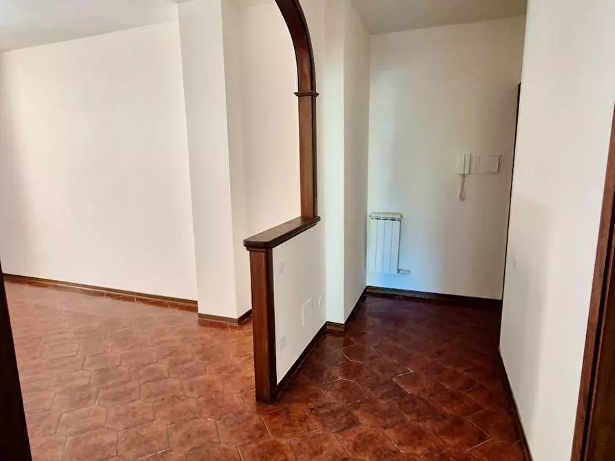 Immagine 9 di Appartamento in vendita  a Pisa