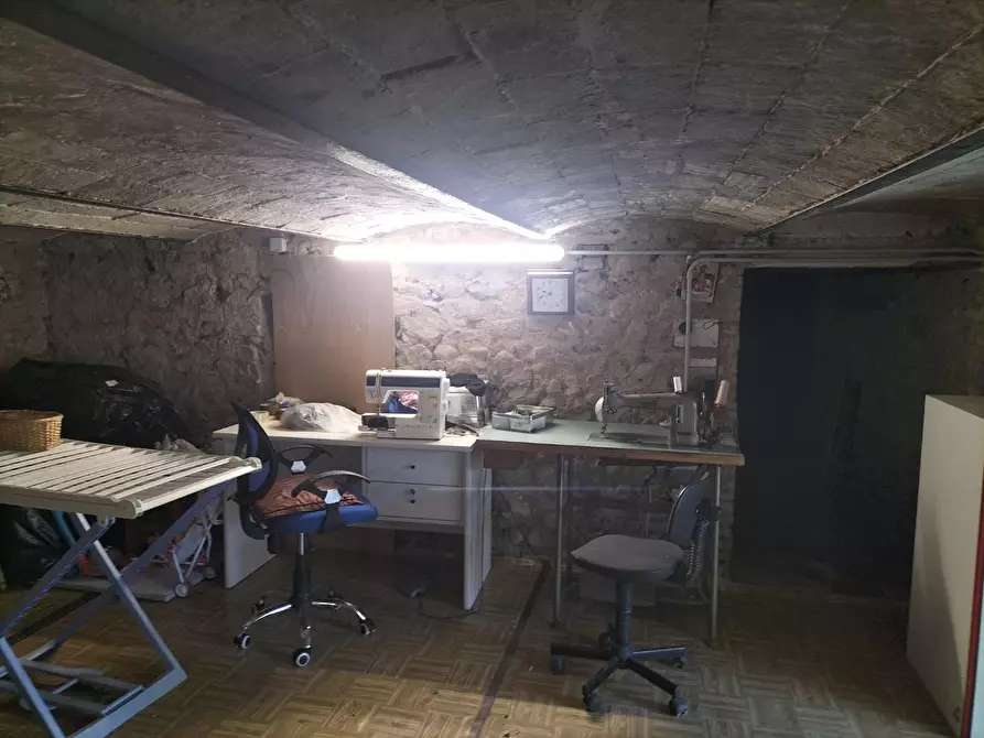 Immagine 18 di Appartamento in vendita  a Lastra A Signa