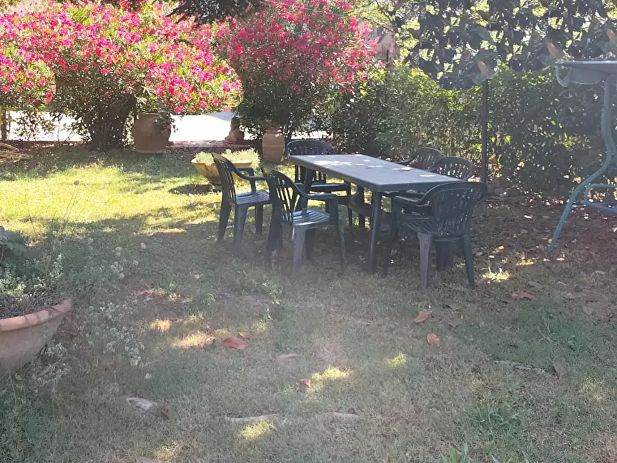 Immagine 3 di Appartamento in vendita  a Lastra A Signa