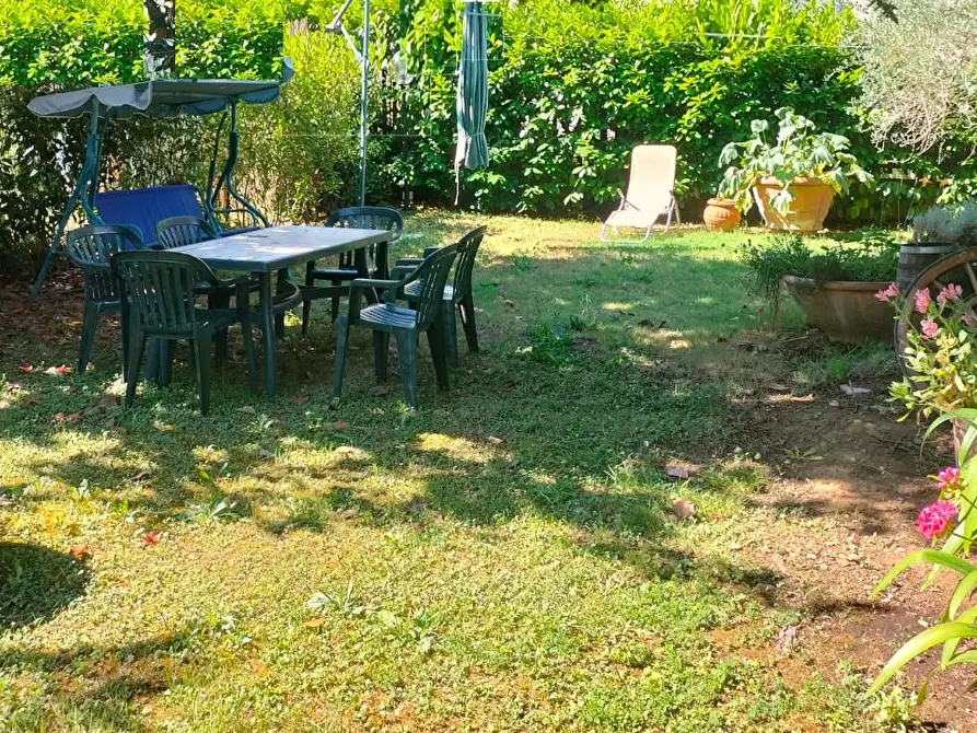 Immagine 2 di Appartamento in vendita  a Lastra A Signa