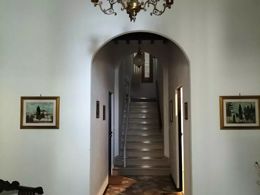 Immagine 12 di Appartamento in vendita  a Lastra A Signa