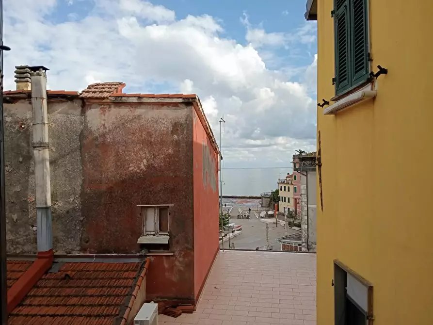 Immagine 6 di Appartamento in vendita  a Lerici