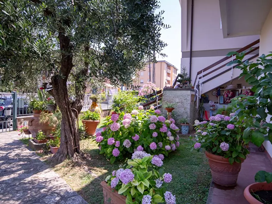 Immagine 4 di Appartamento in vendita  a Cascina