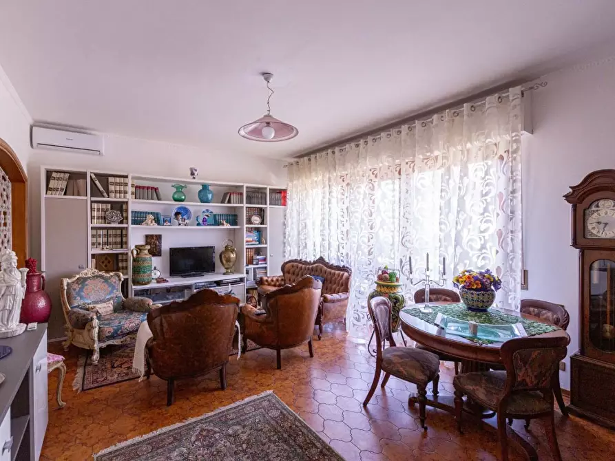 Immagine 8 di Appartamento in vendita  a Cascina