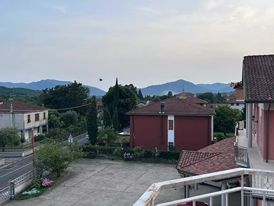 Immagine 13 di Appartamento in affitto  a Licciana Nardi