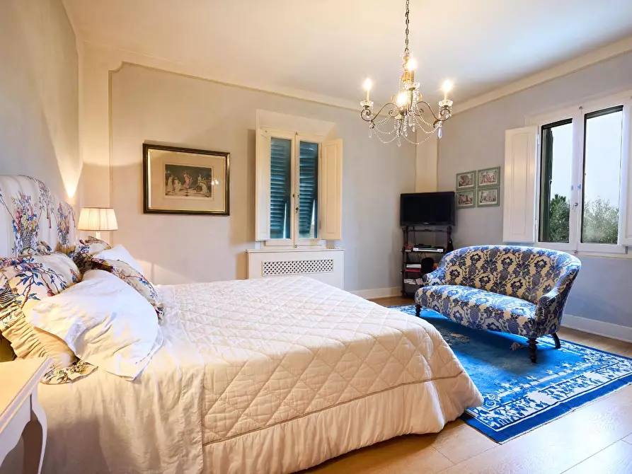 Immagine 21 di Villa in vendita  a Fucecchio