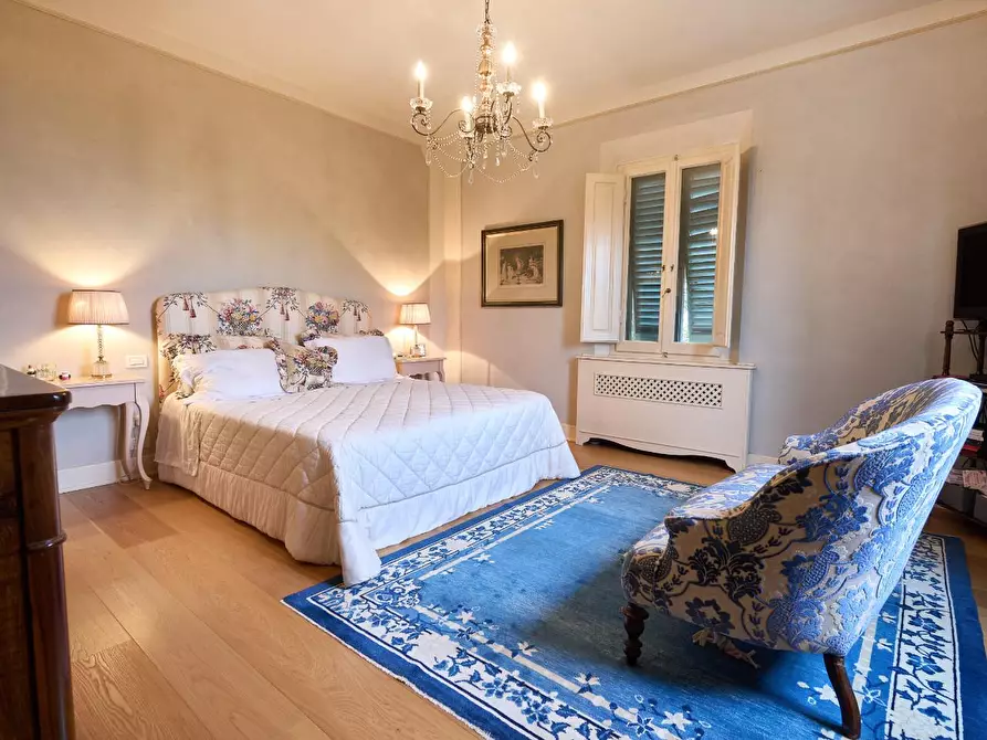 Immagine 9 di Villa in vendita  a Fucecchio