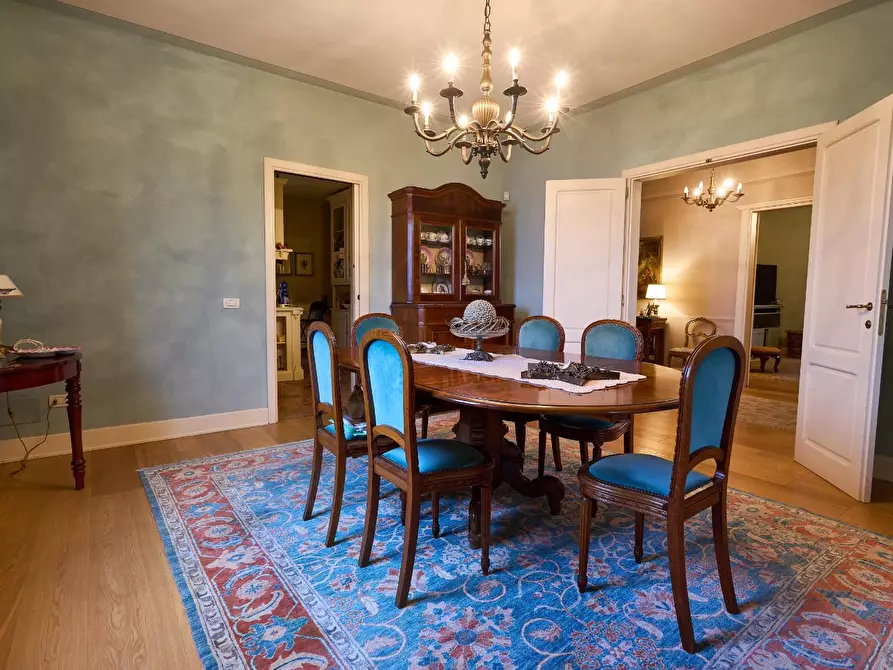 Immagine 1 di Villa in vendita  a Fucecchio