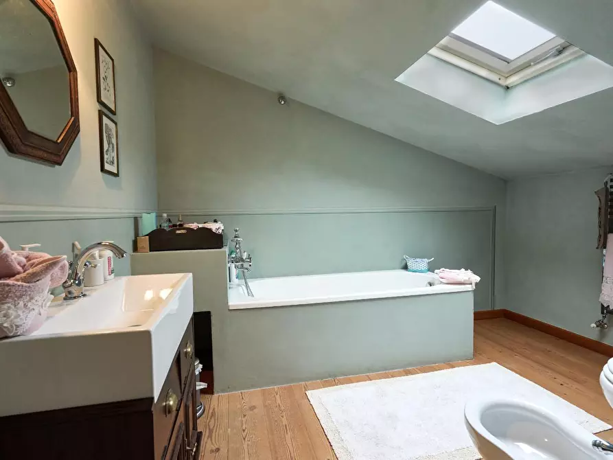 Immagine 29 di Villa in vendita  a Fucecchio