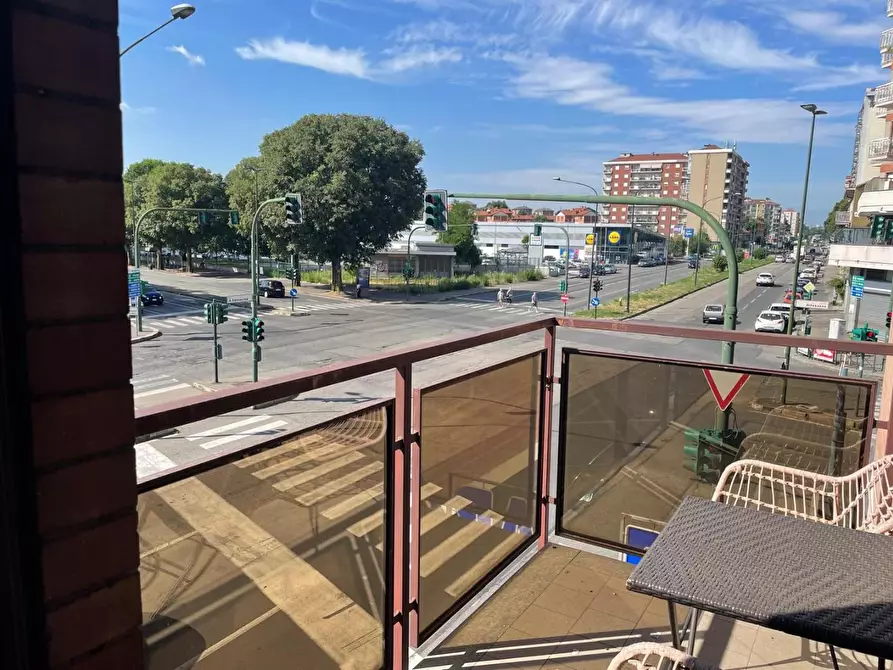 Immagine 9 di Appartamento in vendita  a Torino