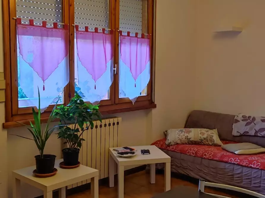 Immagine 2 di Appartamento in vendita  a Sarzana