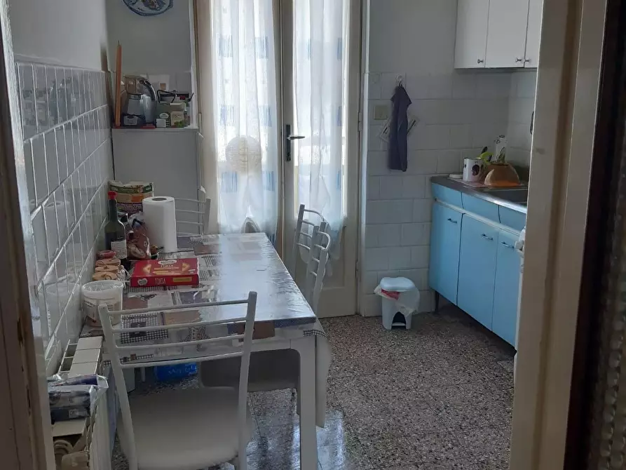 Immagine 17 di Appartamento in vendita  a Viareggio