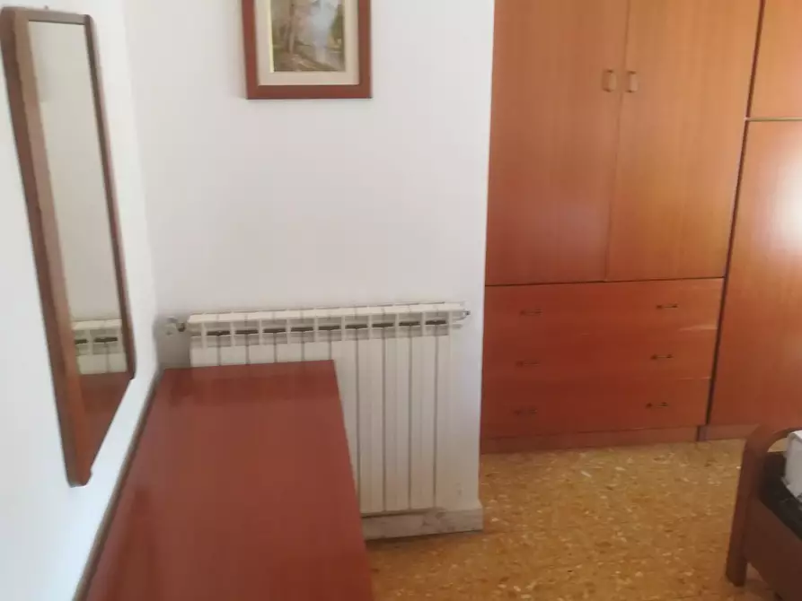 Immagine 6 di Appartamento in vendita  a Viareggio