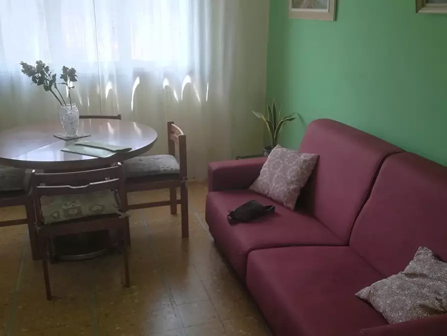 Immagine 10 di Appartamento in vendita  a Viareggio