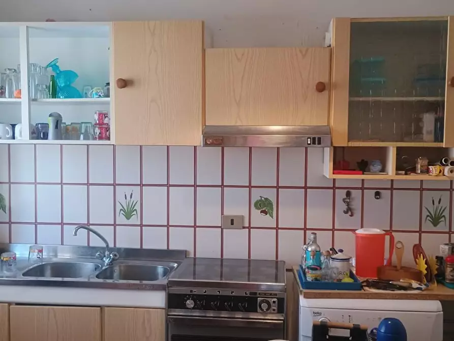 Immagine 12 di Appartamento in vendita  a Camaiore