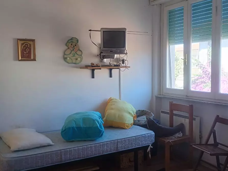 Immagine 15 di Appartamento in vendita  a Camaiore