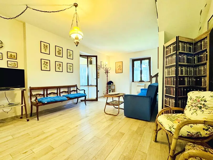 Immagine 18 di Casa bifamiliare in vendita  a Pietrasanta