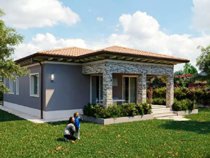 Immagine 2 di Casa indipendente in vendita  a Pietrasanta