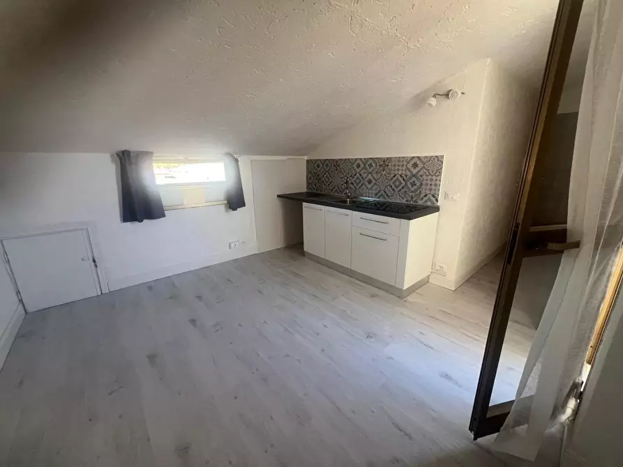 Immagine 3 di Mansarda in vendita  a Camaiore