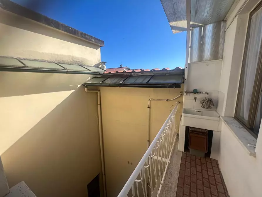 Immagine 18 di Mansarda in vendita  a Camaiore