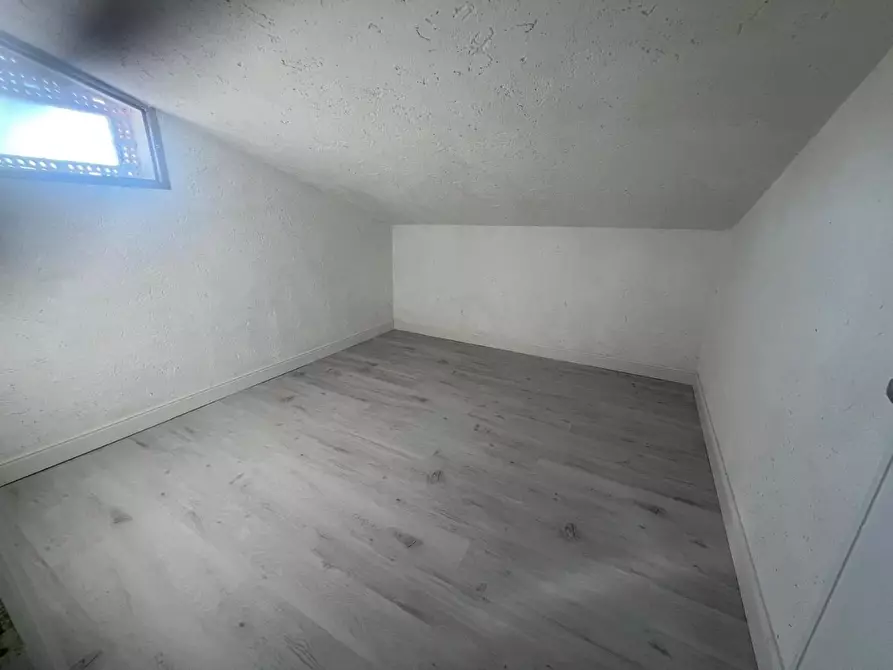 Immagine 11 di Mansarda in vendita  a Camaiore