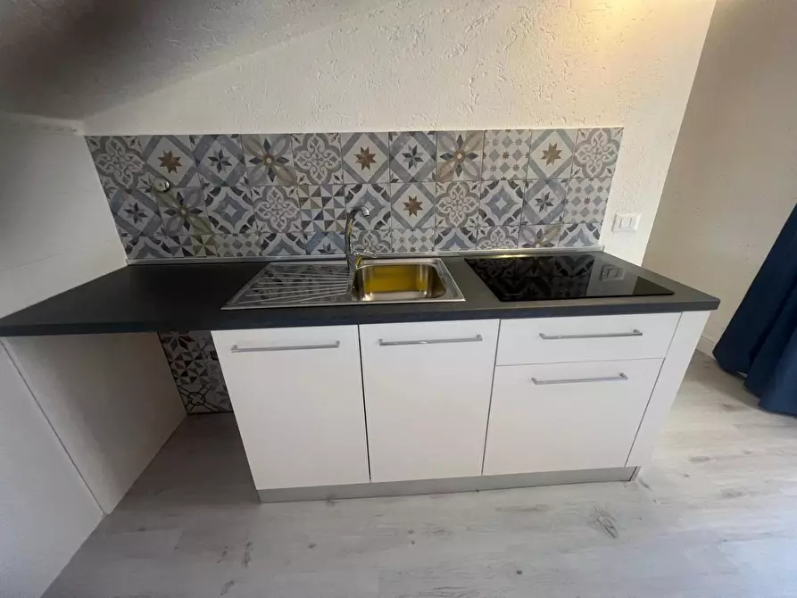 Immagine 15 di Mansarda in vendita  a Camaiore