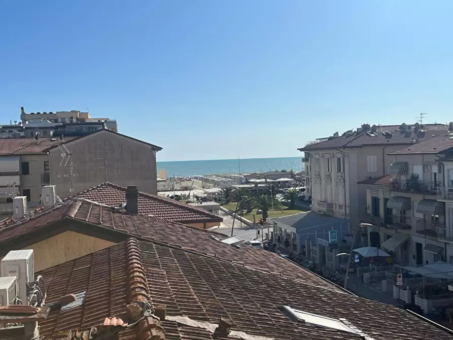 Immagine 20 di Mansarda in vendita  a Camaiore