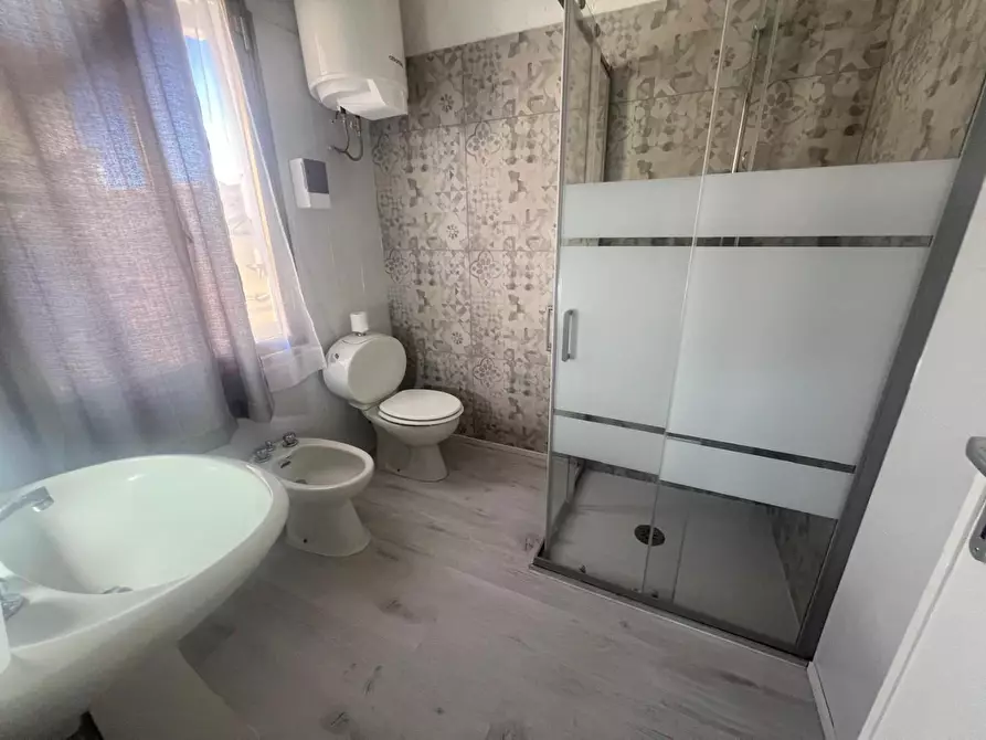 Immagine 7 di Mansarda in vendita  a Camaiore