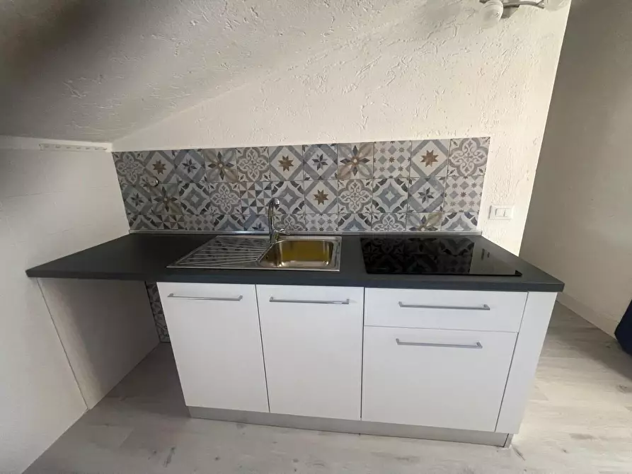 Immagine 13 di Mansarda in vendita  a Camaiore