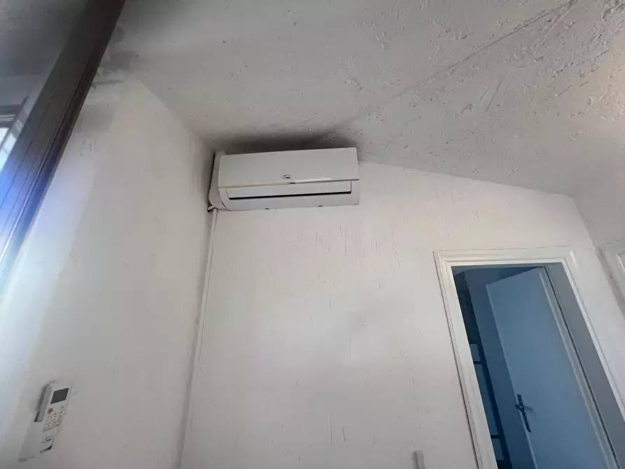 Immagine 28 di Mansarda in vendita  a Camaiore