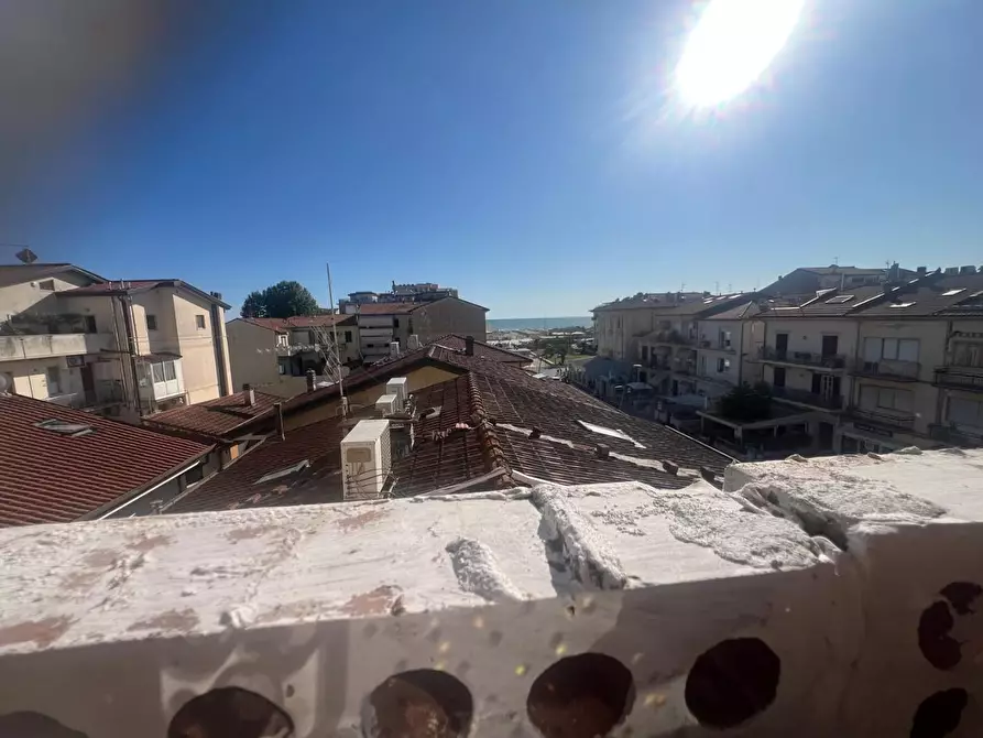 Immagine 19 di Mansarda in vendita  a Camaiore